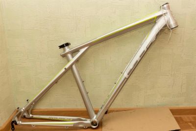Лот: 3856308. Фото: 1. Рама GT Avalanch 2.0 2012 M. Запчасти