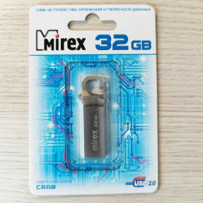 Лот: 23353375. Фото: 1. Флешка флэшка 32 gb. USB-флеш карты