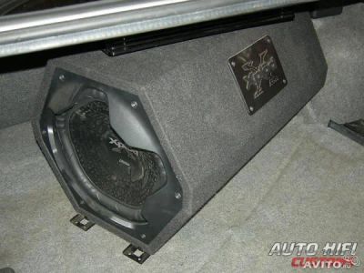 Лот: 7627344. Фото: 1. Сабвуфер Sony xplod 1350 w. Сабвуферы