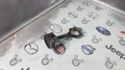 Лот: 23583854. Фото: 1. Шатун Volkswagen Golf AEX 036198401. Двигатель и элементы двигателя