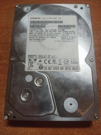 Лот: 24677677. Фото: 1. Жесткий диск Hitachi 1 Тб нерабочий. Жёсткие диски (HDD)