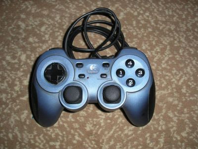 Лот: 3101126. Фото: 1. Logitech Rumblepad 2. Рули, джойстики