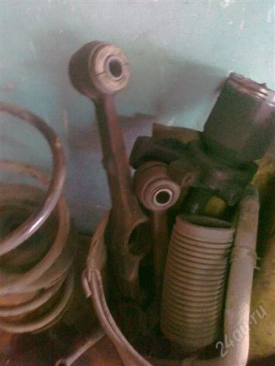 Лот: 1956679. Фото: 1. рычаги передние toyota vista sv40. Другое (автозапчасти)