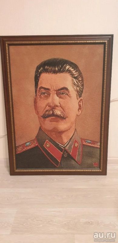 Лот: 13389980. Фото: 1. Портрет И.В. Сталина Шёлк. 60... Другое (антиквариат)