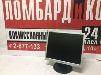 Лот: 14939766. Фото: 1. Монитор Samsung 17 как новый... ЖК-мониторы