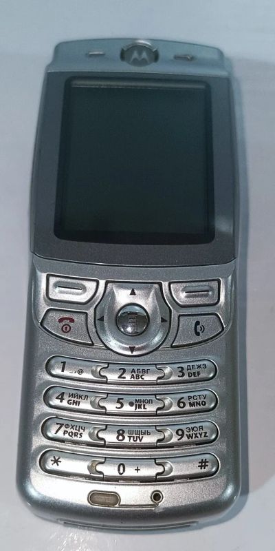 Лот: 20015356. Фото: 1. Моторола е365. Кнопочные мобильные телефоны