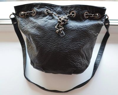 Лот: 7547827. Фото: 1. Сумочка Zara. Сумки