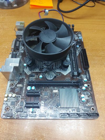 Лот: 25372682. Фото: 1. Материнская плата MSI H110M Pro-vd... Материнские платы