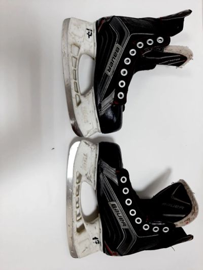 Лот: 19312500. Фото: 1. Коньки Bauer vapor x200 для хоккея... Коньки
