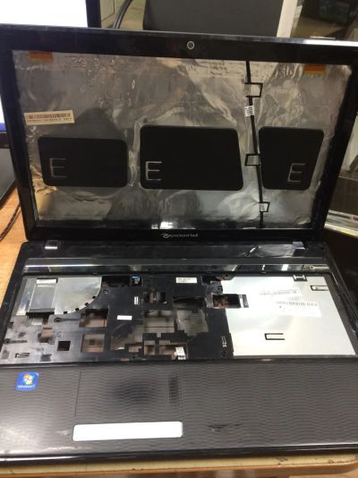 Лот: 9304011. Фото: 1. корпус петли шарниры Packard Bell... Корпуса, блоки питания