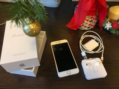 Лот: 10838418. Фото: 1. Iphone 6 gold 16gb. Смартфоны