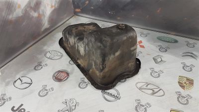 Лот: 23590483. Фото: 1. Поддон Toyota Cami HC-EJ 12101-87109. Двигатель и элементы двигателя