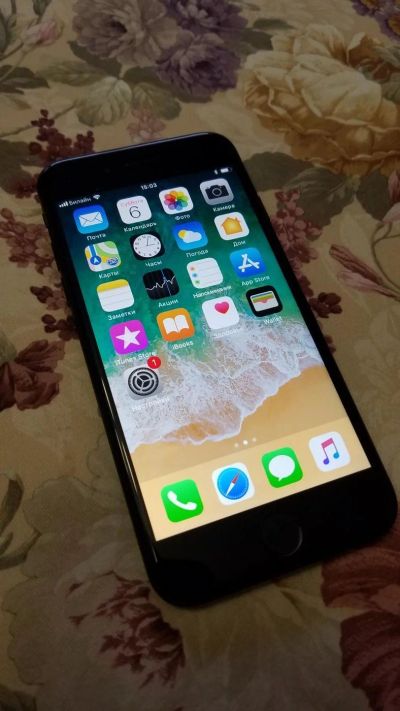 Лот: 10864734. Фото: 1. IPhone 7 32gb в идеале. Смартфоны