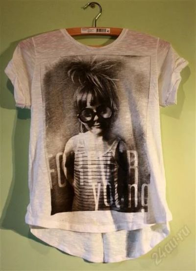 Лот: 1729463. Фото: 1. Футболка белая Bershka / Бершка. Футболки, топы и майки