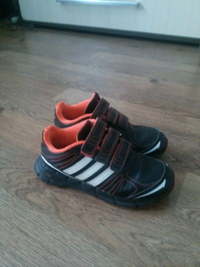 Лот: 3932279. Фото: 1. Кроссовки Adidas. Кеды, кроссовки