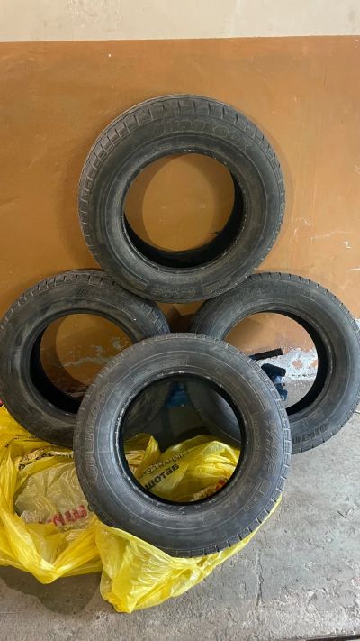Лот: 22351171. Фото: 1. Hankook RA08 Radial 205/70r15c. Шины