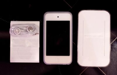 Лот: 5205527. Фото: 1. Ipod Touch 4G 64GB. Плееры