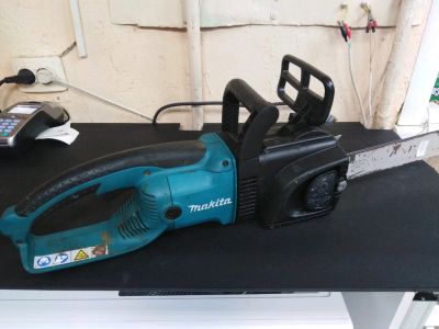 Лот: 15334299. Фото: 1. Пила электрическая Makita UC3530A. Ручной инструмент