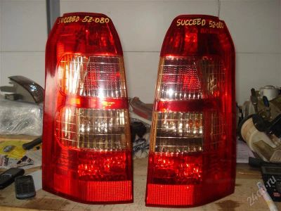 Лот: 2848385. Фото: 1. Стоп-сигнал Toyota Succeed ncp... Оптика и освещение
