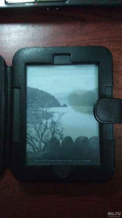 Лот: 13144433. Фото: 1. Nook Simple Touch Barnes & Noble... Электронные книги