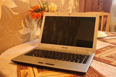 Лот: 11893836. Фото: 1. Ноутбук Samsung 14" Intel Core... Ноутбуки