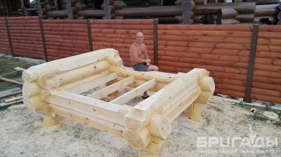 Лот: 14765619. Фото: 1. кровать из бревна на века. Кровати