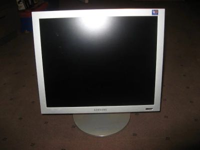 Лот: 3629858. Фото: 1. Samsung SyncMaster 173P+. ЖК-мониторы