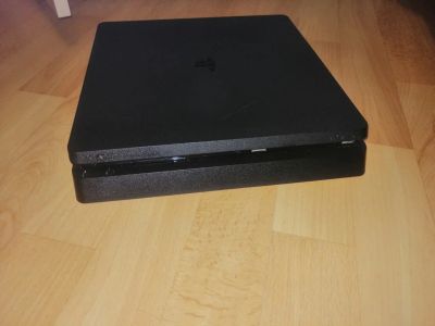 Лот: 15554416. Фото: 1. ps4 slim 500gb. Игровые приставки, консоли
