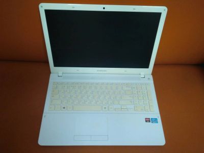 Лот: 20863911. Фото: 1. Б\У ноутбук Samsung NP370R5E Intel... Ноутбуки