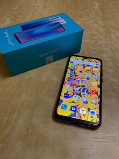 Лот: 19152933. Фото: 1. Honor 10 lite. Смартфоны