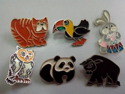 Лот: 3285248. Фото: 1. Значки детские, мультяшные, серия... Юбилейные