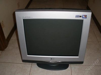 Лот: 2190383. Фото: 1. Монитор LG FLATRON F920P. ЭЛТ-мониторы