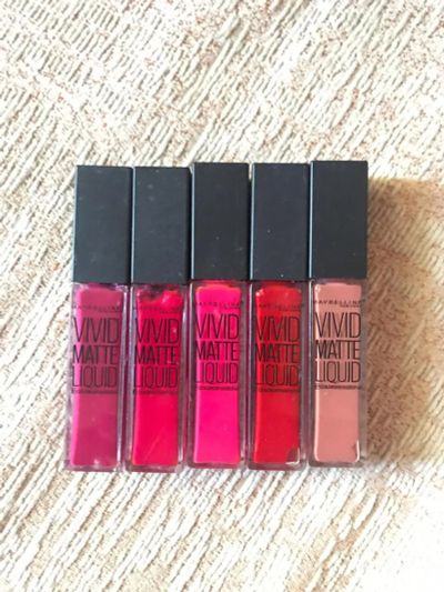Лот: 13712623. Фото: 1. Maybelline матовый блеск для губ... Макияж