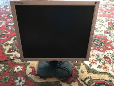 Лот: 9922297. Фото: 1. Монитор LG Flatron L1718S-SN. ЖК-мониторы