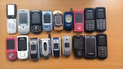 Лот: 4996387. Фото: 1. Продам Samsung S3600 + 16 телефонов... Кнопочные мобильные телефоны