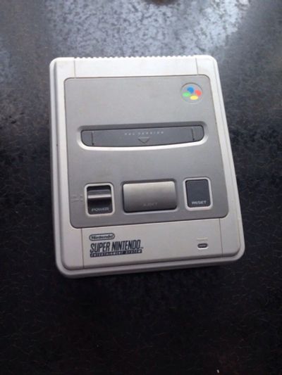 Лот: 6696953. Фото: 1. Super Nintendo 1992 игровая приставка... Игровые приставки, консоли
