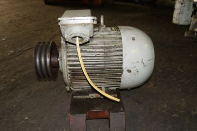 Лот: 13220313. Фото: 1. Электродвигатель 15 kwt. Электродвигатели
