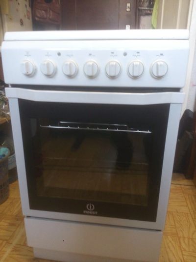 Лот: 15105139. Фото: 1. ЭЛ.Плита Indesit.Стеклокерамика. Плиты, духовые шкафы, варочные поверхности