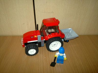 Лот: 7588576. Фото: 1. Лего Lego City 7634 Трактор. Конструкторы