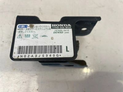Лот: 22459158. Фото: 1. датчик airbag Honda Civic Ferio... Двигатель и элементы двигателя