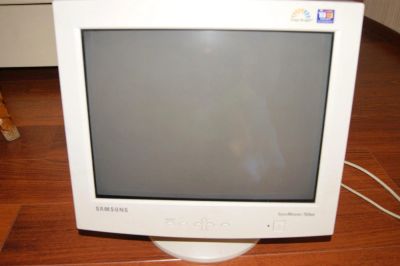 Лот: 5209296. Фото: 1. Монитор Samsung SynсMaster 763MB. ЭЛТ-мониторы
