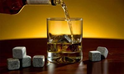 Лот: 5520931. Фото: 1. Whiskey stones / камни для виски... Сувенирные наборы