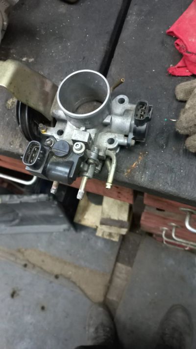 Лот: 20977624. Фото: 1. Дроссельная заслонка Toyota 5a... Двигатель и элементы двигателя