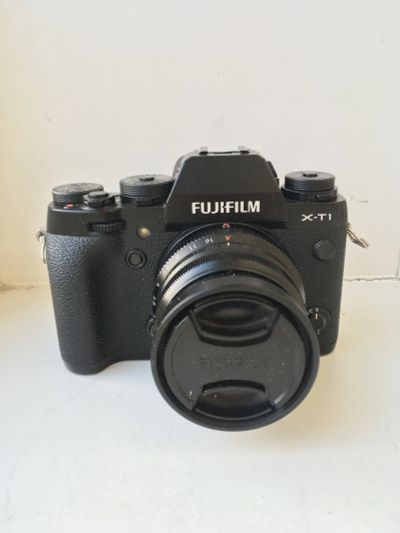 Лот: 12707487. Фото: 1. Fujifilm X-T1 и объектив Fujifilm... Цифровые беззеркальные со сменной оптикой