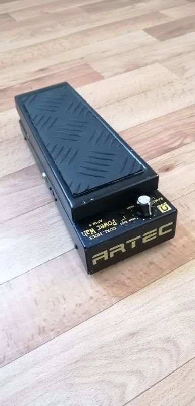 Лот: 17372316. Фото: 1. Artec power wah effect pedal. Гитарные эффекты и комбоусилители