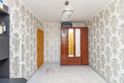 Лот: 25285153. Фото: 1. 3-комн. квартира , Красноярск... Квартиры, студии