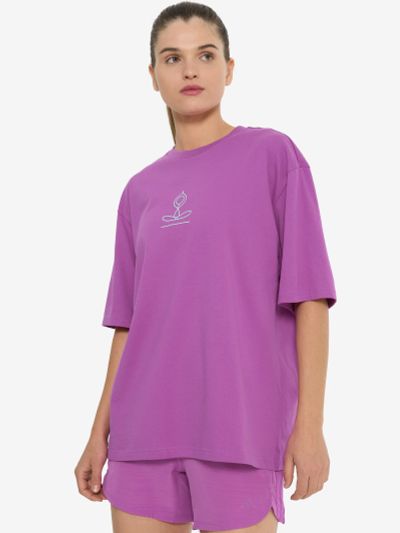 Лот: 24333486. Фото: 1. Футболка женская adidas, Фиолетовый. Другое (спортивная одежда)