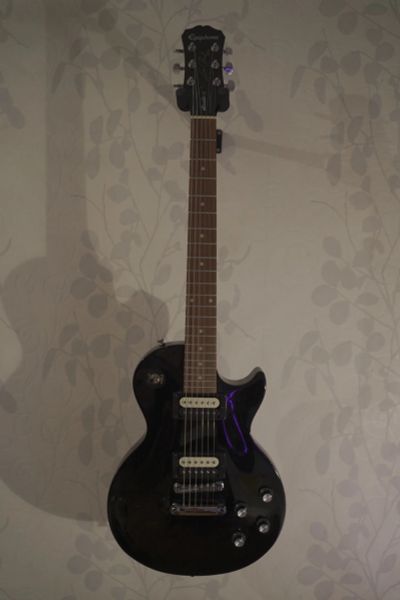 Лот: 15778376. Фото: 1. Продам Гитару Epiphone StudioLT... Гитары