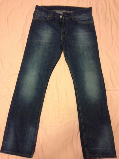 Лот: 3516959. Фото: 1. Джинсы Levi's. Брюки, джинсы, шорты