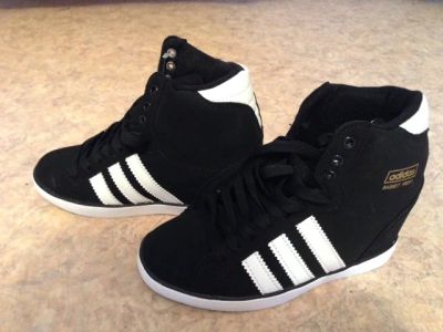 Лот: 4625428. Фото: 1. Кроссовки Adidas 36 р-р. Кеды, кроссовки, слипоны